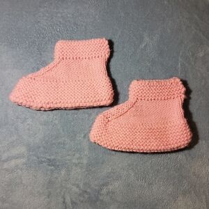 Hand Knitted Dorm Boots Slipper Socks Foot Wear Pink Small / Medium Stretchy